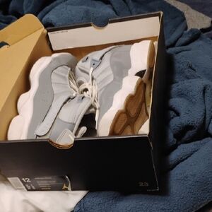 Jordan Men's Gray and White Sneakers For $125-250 OBO